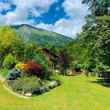 Πανσιόν Pocitniska Hisa Lazar 3*