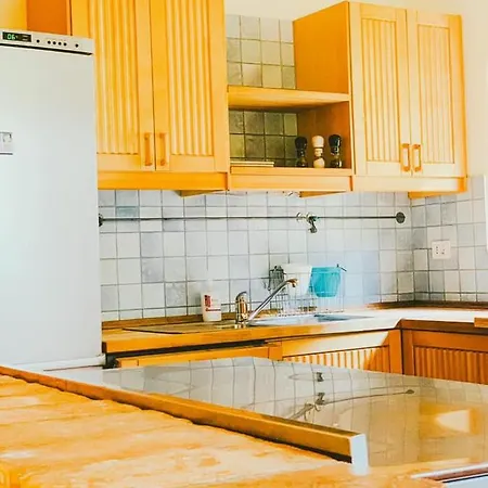 Guest house Pocitniska Hisa Lazar