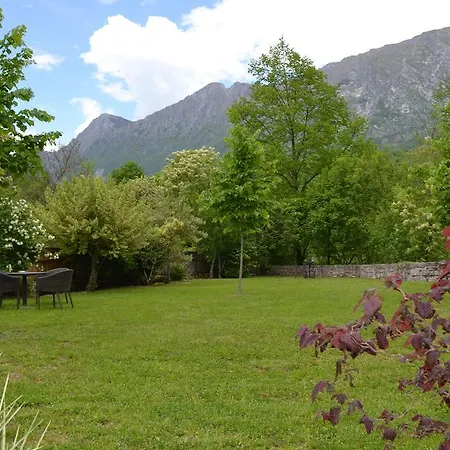 Pocitniska Hisa Lazar Guest house Kobarid