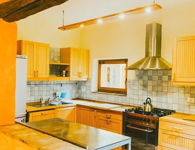 Pocitniska Hisa Lazar Maison d'hôtes Kobarid