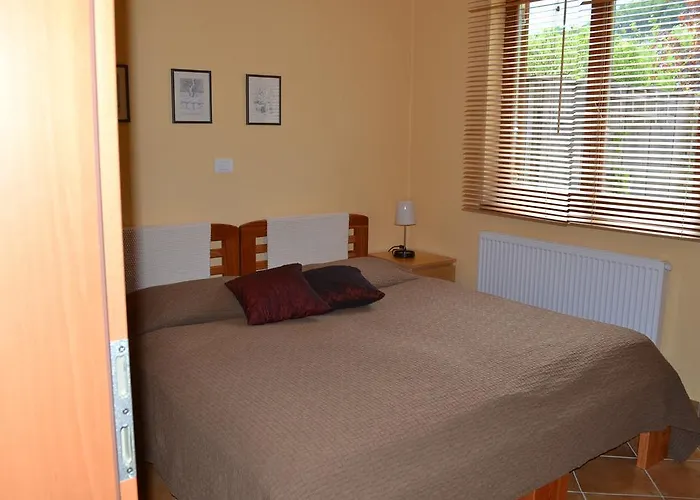 Pocitniska Hisa Lazar 3*