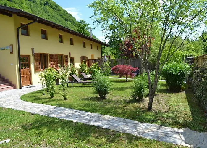 Pocitniska Hisa Lazar Maison d'hôtes Kobarid